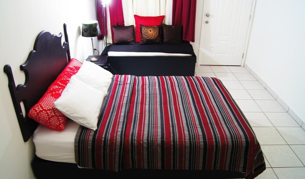 Uw Oasis Hotel La Ceiba Phòng bức ảnh
