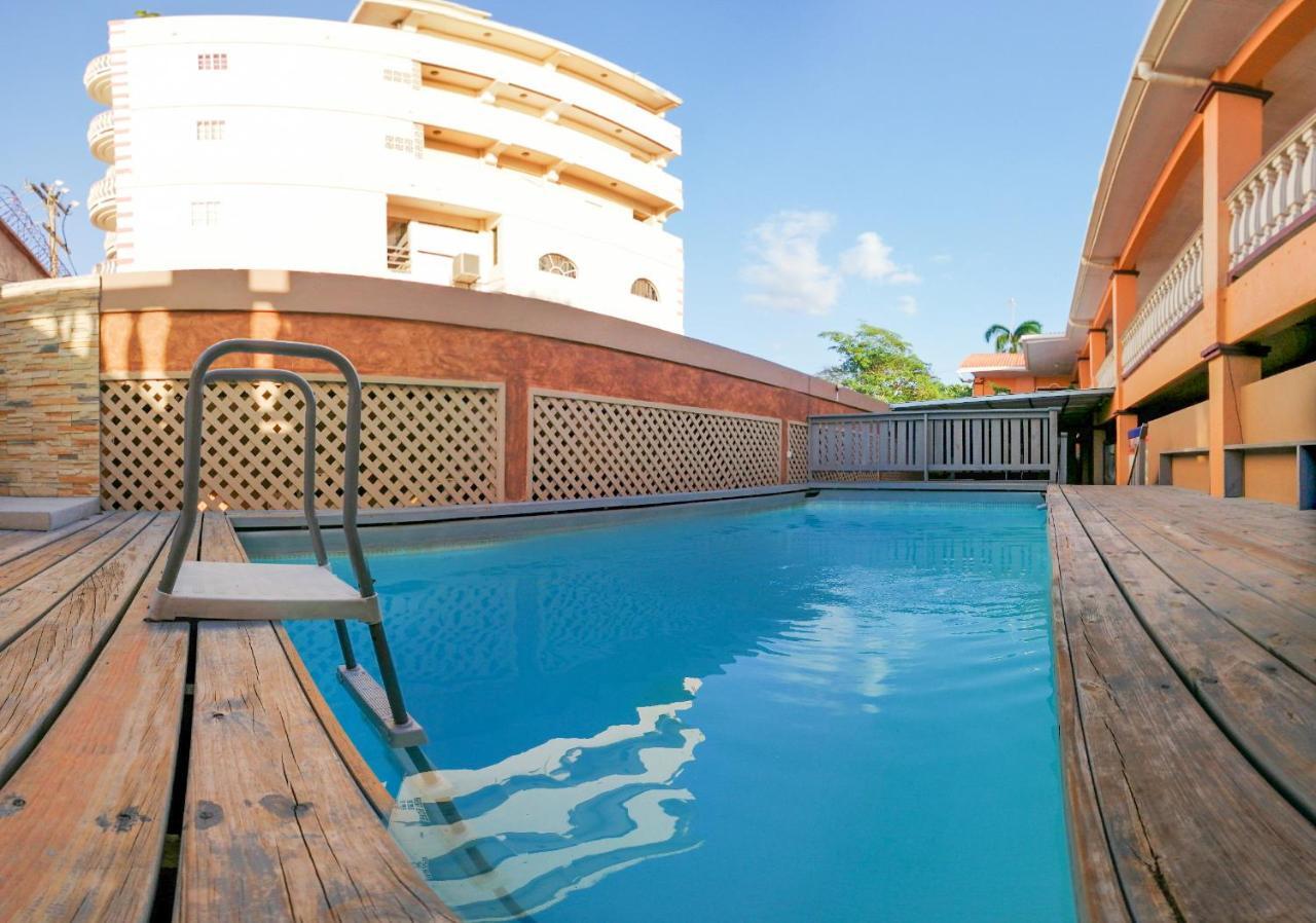 Uw Oasis Hotel La Ceiba Ngoại thất bức ảnh