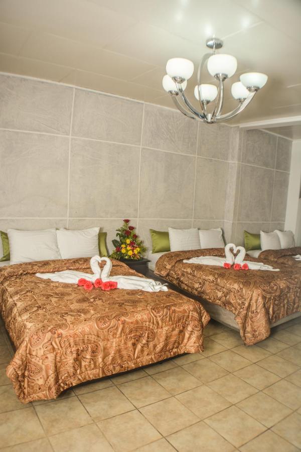 Uw Oasis Hotel La Ceiba Ngoại thất bức ảnh